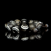 Pulsera de doce Dzi de ágata, dinastía Tang