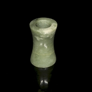 Colgante de jade tallado, cultura Qijia