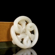 Pair of Hetian jade pendants, ‘Snakes,’ Qing dynasty