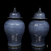 Pareja de tibores de porcelana vidriada, s.XX
