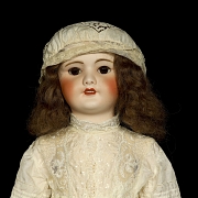 Muñeca de porcelana de SFBJ , París, c. 1920-1925