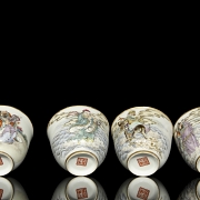 Ocho tazas de porcelana 