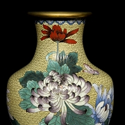Pareja de jarrones cloisonné 