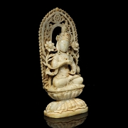 Figura de jade blanco “Buda Maitreya celestial”, dinastía Tang