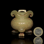 Carved jade ritual vessel, “Dragons,” Warring States period