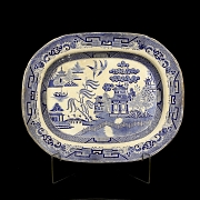 里奇韦斯“半瓷”瓷盘，19世纪