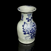 Jarrón de porcelana esmaltada