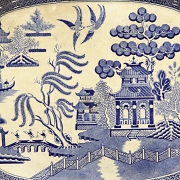 里奇韦斯“半瓷”瓷盘，19世纪 - 1