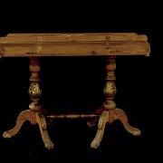 Consola de madera de nogal y marquetería, s.XIX