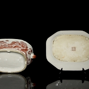 Sopera con bandeja de porcelana, s.XX