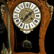 Reloj de Consola Estilo Luis XV con pedestal, Lauris (Calibre 141-030), 1981