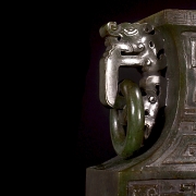 Large spinach green jade vase ‘Archaic Dragon’, Qing dynasty