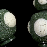 Jarrón Hulu de jade de Hetian blanco y verde espinaca, dinastía Qing