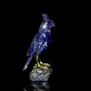 青金石雕塑《凤头鹦鹉》，智利，20世纪