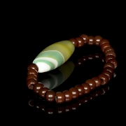 Pulsera con Dzi y cuentas de ágata, dinastía Liao