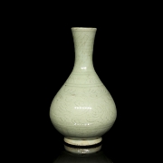 Jarrón de cerámica con esmalte celadón 