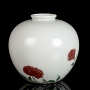 Glazed porcelain Zun vessel ‘Roses’, with Kangxi mark