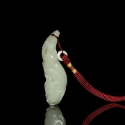Jade figure ‘Fruit with lingzhi’, Qing dynasty