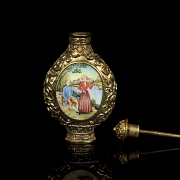 Snuff bottle ‘Gallant Scene’, with Qianlong brand name - 4