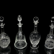 Cuatro licoreras en cristal tallado, s.XX