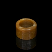 Anillo de arquero de jade tallado, s.XX