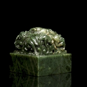 Sello de jade verde espinaca
