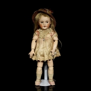 Muñeca de porcelana UNIS France, con sello