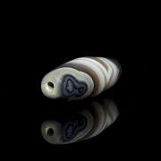 Natural agate Dzi bead, Liao dynasty - 1