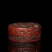 Caja de madera lacada