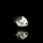 Ancient rounded carved agate bead - 1