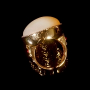 Anillo de plata dorada con jade blanco de Hetian, dinastía Qing