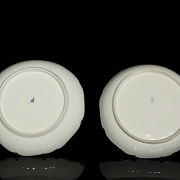 Pair of glazed ceramic plates, Meissen brand, 19th century