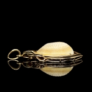 Colgante de oro amarillo de 18 kt con concha, estilo Eduardino