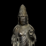 Escultura “Guanyin” en metal patinado, s.XX