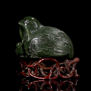 Figura de jade verde espinaca