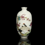 Small porcelain jar ‘Cranes’, 20th century