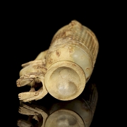 Copas rituales de jade blanco tallado 