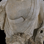 Gran figura de piedra tallada 