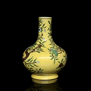 Jarrón de porcelana esmaltada