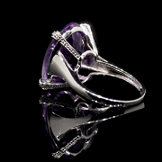 Anillo de oro blanco 18 kt con amatista y diamantes - 1
