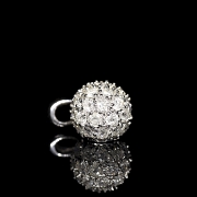 Colgante en oro blanco de 18 kt y diamantes