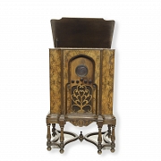 Phonograph record player and radio, 20th century