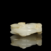 Colgante de jade tallado 