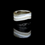 Anillo de arquero de ágata, dinastía Liao