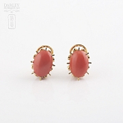 Juego de anillo y pendientes con coral natural en oro amarillo - 1