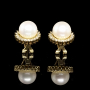 Pendientes en oro amarillo de 18K con perlas y diamantes