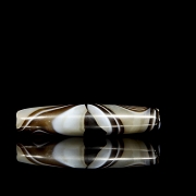 Multicoloured natural agate Dzi, Liao dynasty