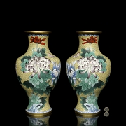 Pair of cloisonné vases 