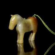 Colgante de jade tallado