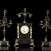 Mantle clock with trim, Napoleon III style, late 19th century